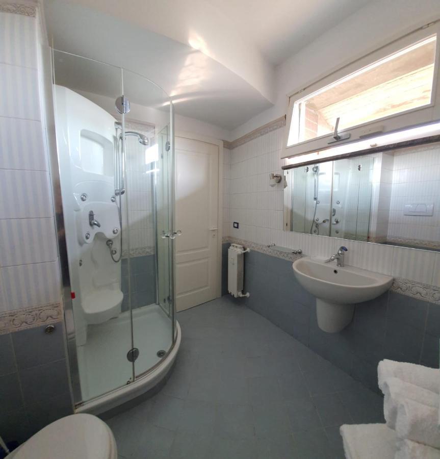 B&B Metro' Перуджа Екстер'єр фото